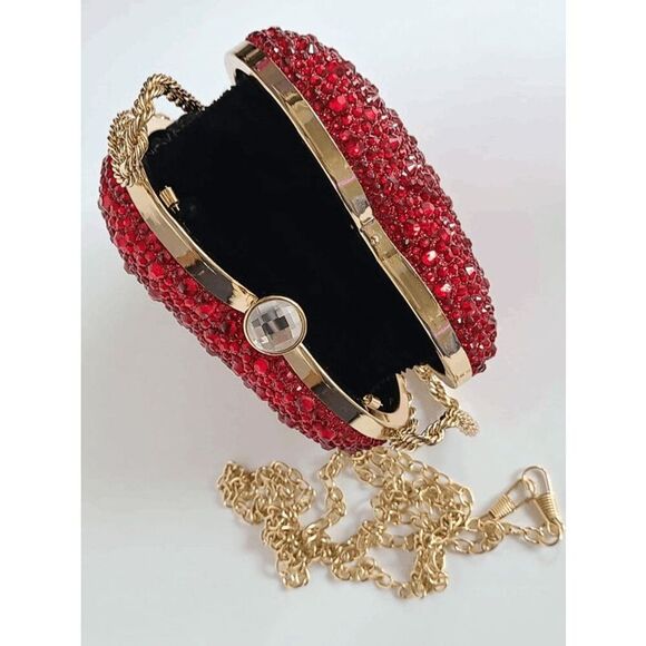 ❤️💎 Jeweled Sparkling Rhinestone Red Heart Shaped Chain Clutch Purse Bag NEW - Picture 4 of 16